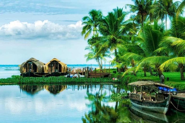 Destination wedding in Kerala — backwaters wedding venue
