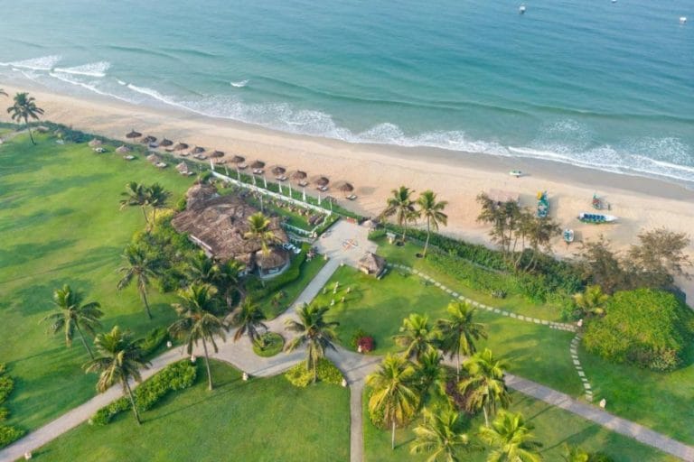 Beach destination wedding in Goa — sunset ceremony setup