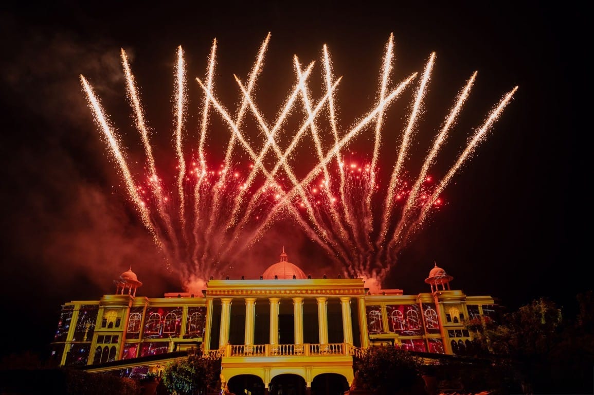 Spectacular fireworks display over a palace venue at a luxury destination wedding in Rajasthan, planned by Desert Pearl Weddings Udaipur